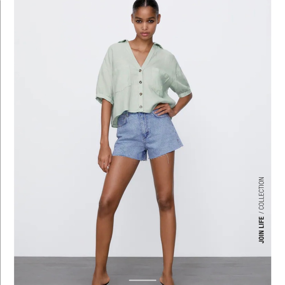 NWT Zara High Rise Short Rigid size 6